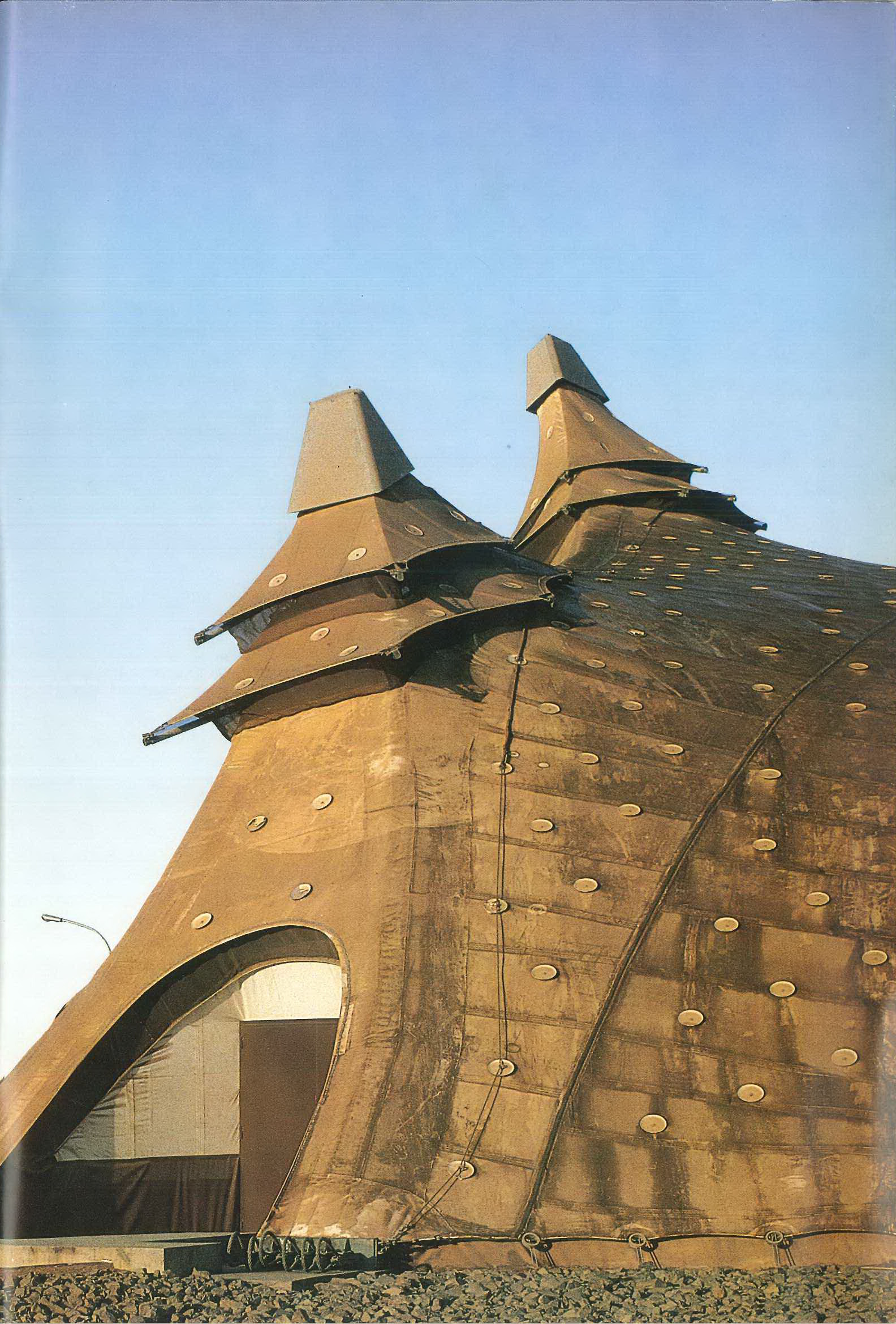 Pages from_MIMAR 4-2